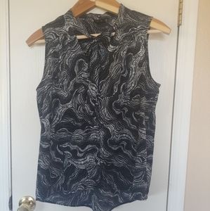Sleeveless Blouse w High/Low Hem